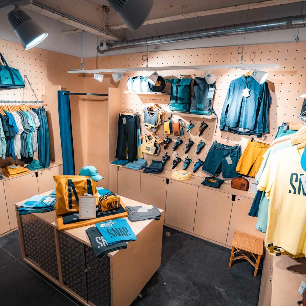Les 10 meilleures boutiques d'escalade en ligne - plare. dĂ©couvrez notre sĂ©lection des meilleures boutiques d'escalade en france, oĂč vous trouverez tout l'Ă©quipement nĂ©cessaire pour gravir les sommets, des conseils d'experts et des avis de passionnĂ©s. Ă©quipez-vous pour vos aventures verticales dĂšs maintenant !