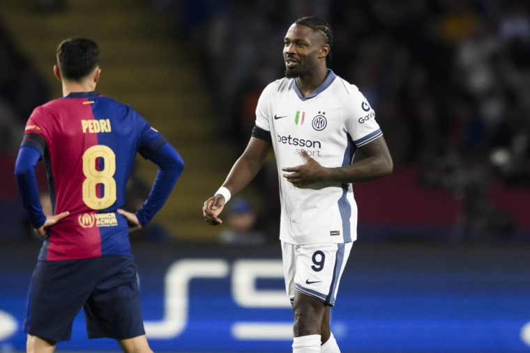 Les 10 plus grands footballeurs français de tous les temps - plare. découvrez notre sélection des meilleurs footballeurs français, des légendes du passé aux stars actuelles, et plongez dans l'univers du football tricolore.