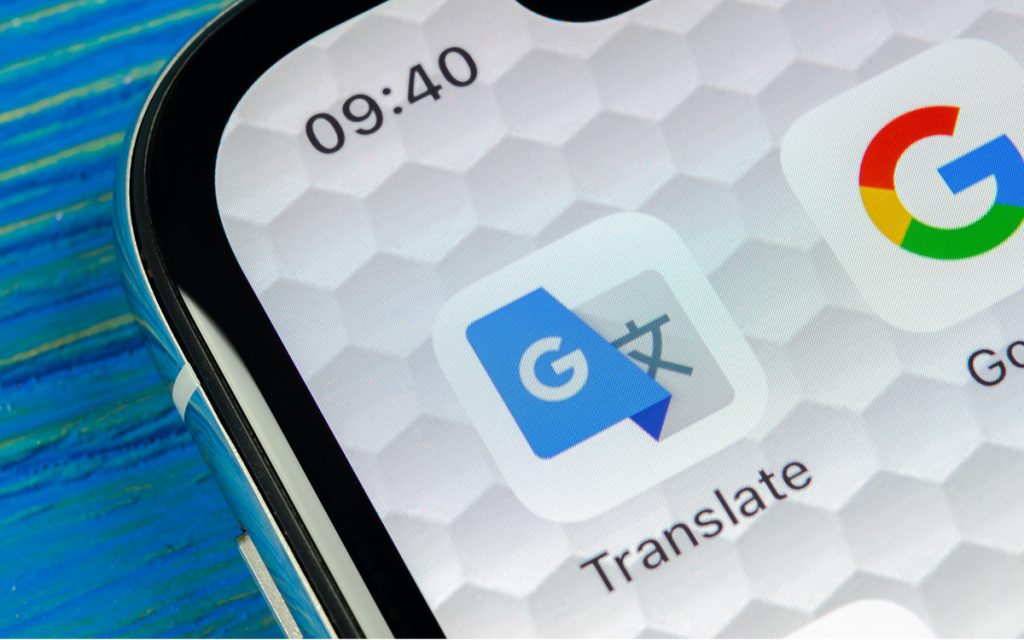 découvrez le mode conversation de google traduction, une fonctionnalité innovante qui facilite les échanges linguistiques en temps réel. parfaite pour les voyages ou le travail, elle permet de traduire instantanément les dialogues entre deux personnes parlant des langues différentes.