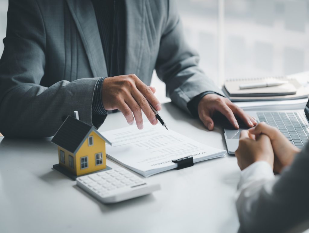 Pourquoi faire appel à un courtier immobilier à Courbevoie ?