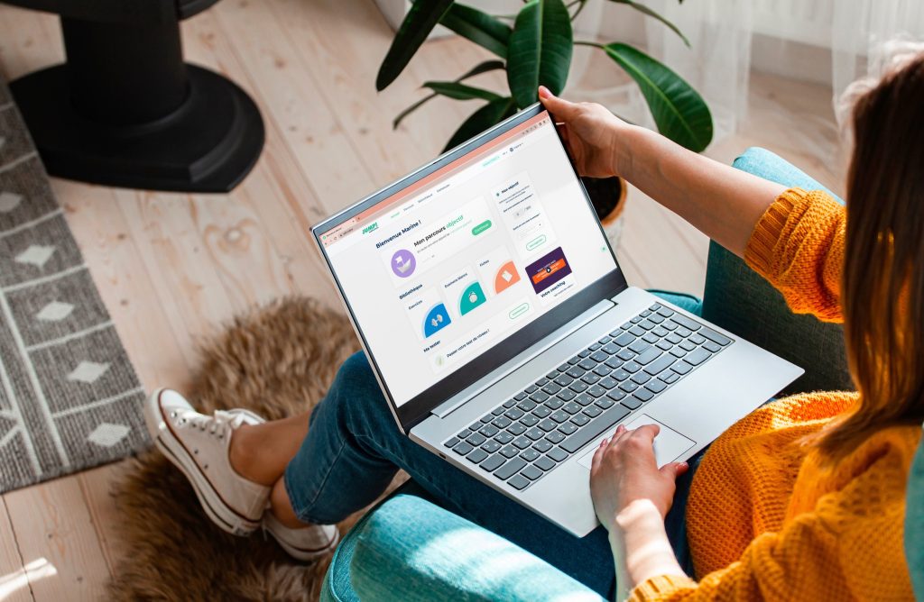 découvrez les meilleures plateformes d'apprentissage d'anglais en ligne. améliorez vos compétences linguistiques à votre rythme grâce à des cours interactifs, des exercices pratiques et un accompagnement personnalisé. que vous soyez débutant ou avancé, trouvez la solution idéale pour maîtriser l'anglais rapidement et efficacement.