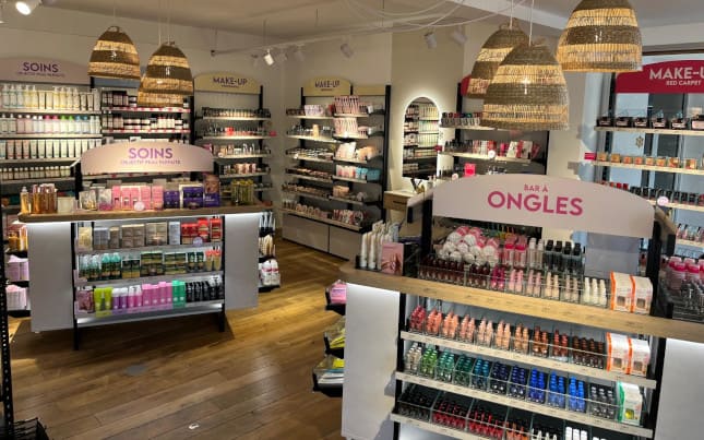 Les 10 sites incontournables pour vos cosmétiques et produits de beauté - plare. découvrez notre sélection des sites beauté incontournables pour trouver des conseils, astuces et produits tendances. que vous soyez passionné de soins, de maquillage ou de mode, explorez les meilleures plateformes pour sublimer votre beauté au quotidien.