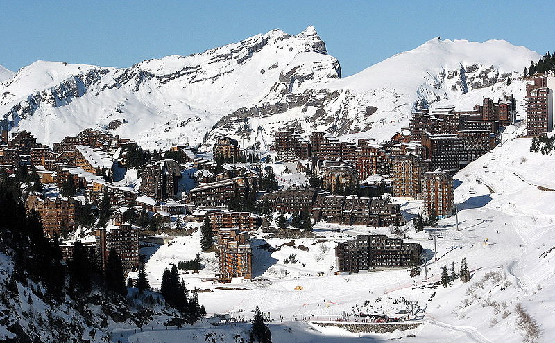 Les 10 stations de ski incontournables en France - plare. découvrez les meilleures stations de ski en france pour vivre des vacances inoubliables. des pistes enneigées aux paysages époustouflants, ayez accès à des activités variées pour tous les niveaux. que vous soyez skieur débutant ou expert, profitez d'un séjour au cœur des alpes, des pyrénées et bien d'autres massifs. réservez votre aventure hivernale dès maintenant !