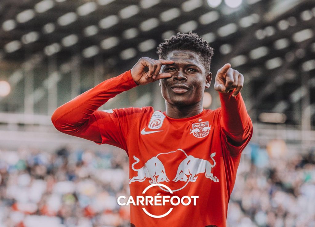 Les 10 plus grands buteurs de l'histoire du football - plare. découvrez notre classement des meilleurs buteurs de football, analysant les performances des joueurs les plus talentueux et explosifs du monde. suivez les stats, les records et les moments marquants qui font la différence sur le terrain.