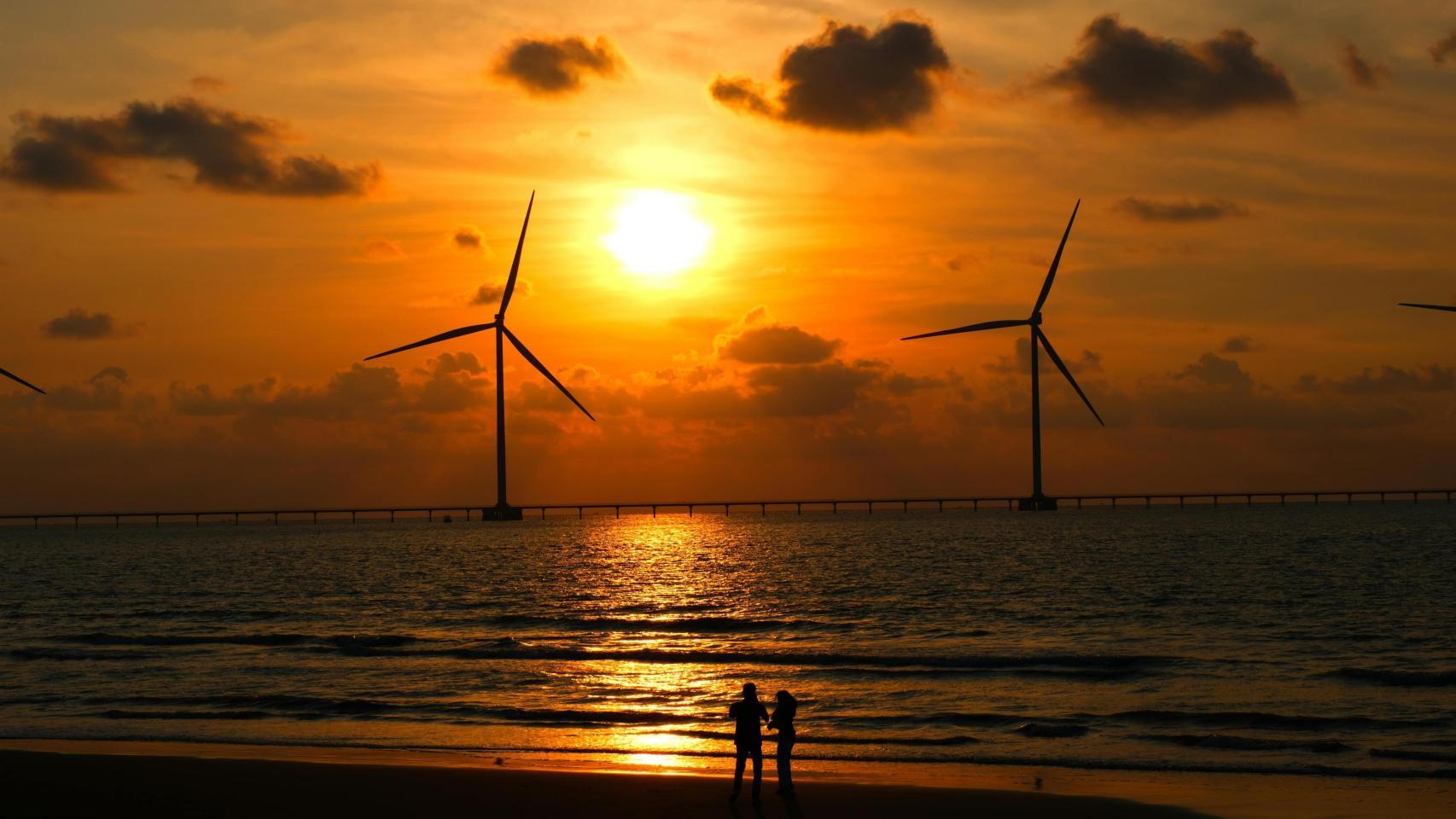 Infrastructures portuaires et énergie éolienne marine