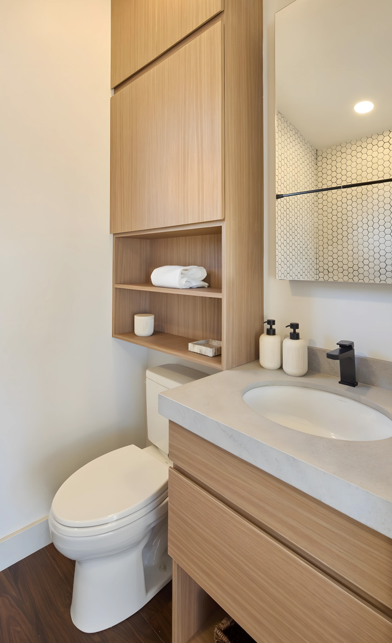 1754350398 560 Decouvrez Comment les Maitres des Tiny Homes Maximisent Chaque Metre - plare.