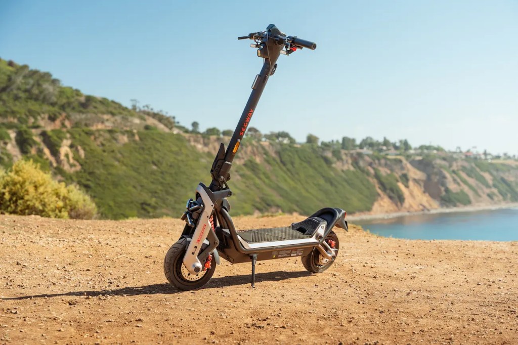 1754485805 456 Segway presente un scooter electrique a 80 kmh – la.webp - plare.