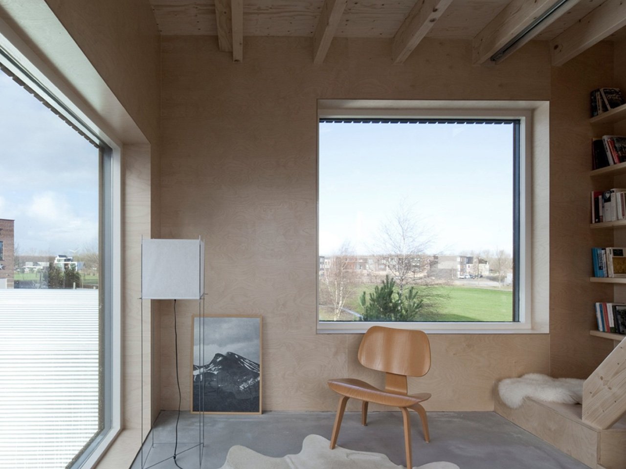 1754674388 595 Comment Cette Maison Etroite Revolutionne la Vie sur un Petit - plare.