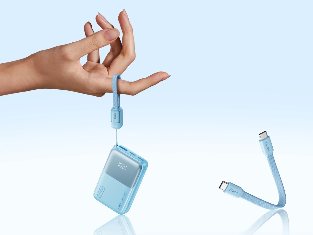 1754774040 721 Decouvrez la Mini Powerbank Adorable qui Revolutionne la Charge de - plare.