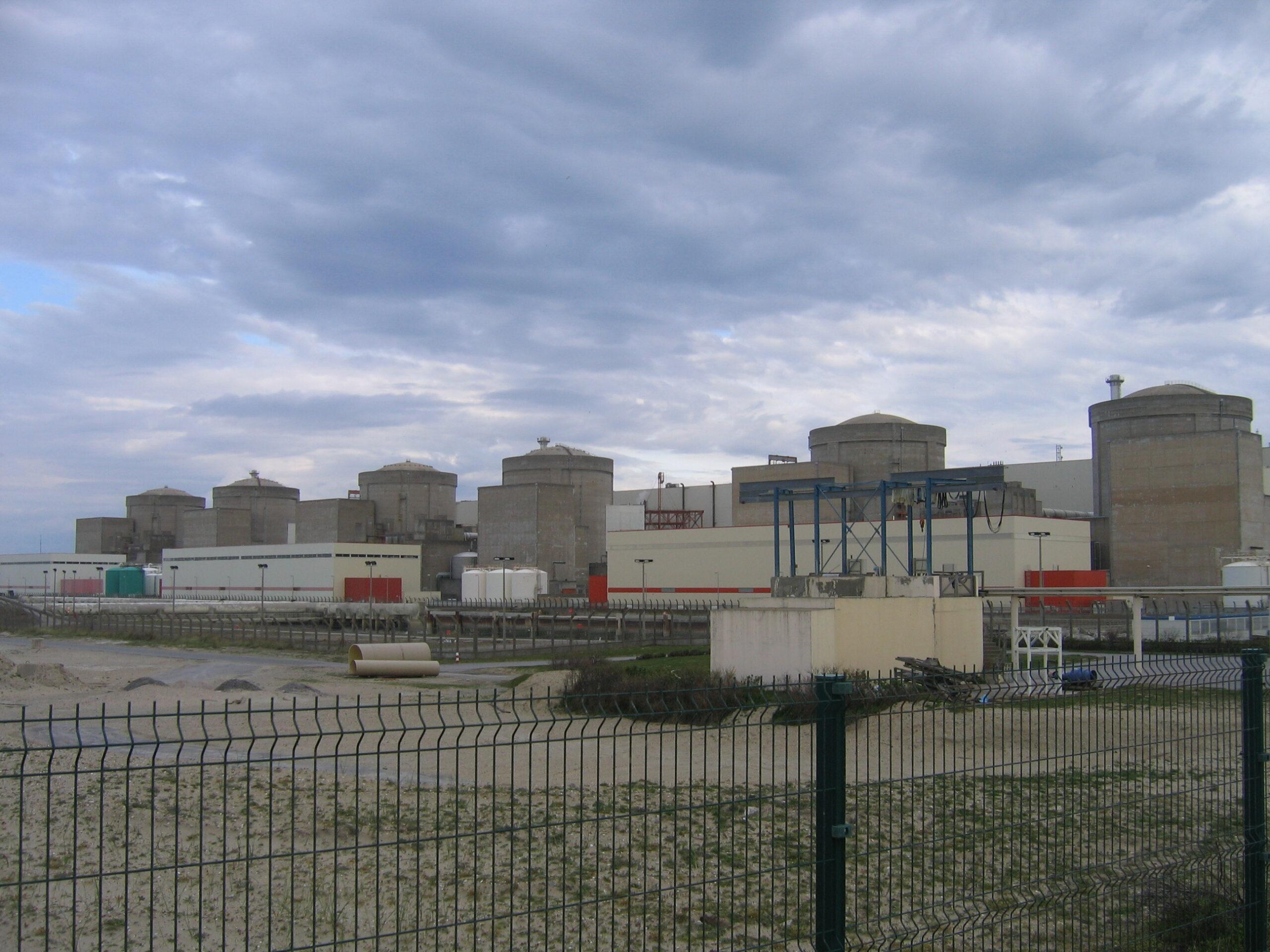 Centrale nucléaire de Gravelines affectée par les méduses