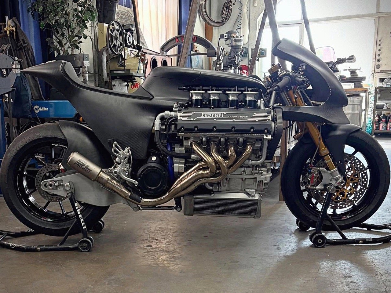 HF355 Ferrari Superbike