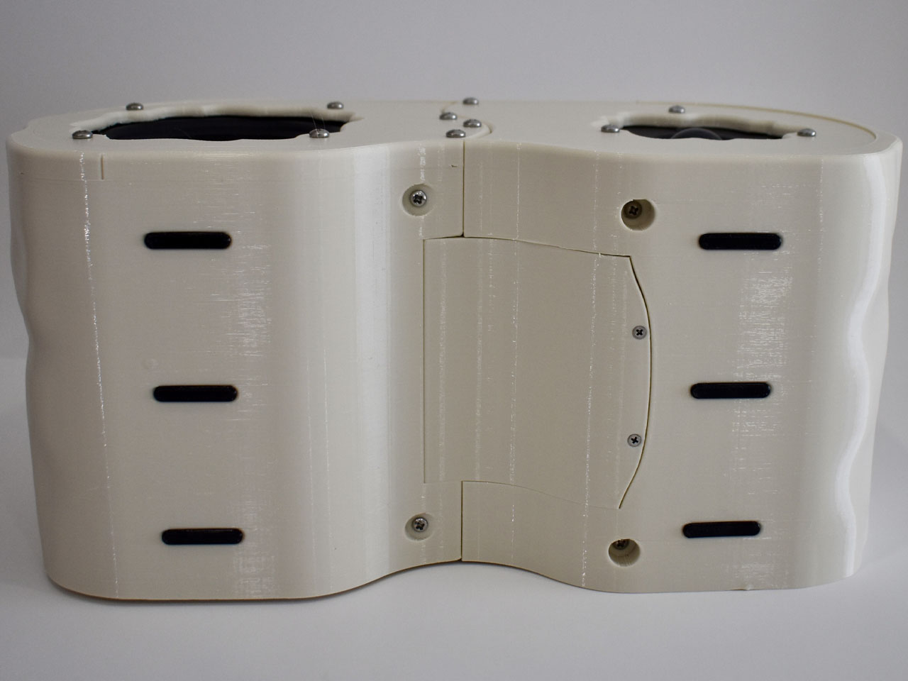 1755133573 198 Decouvrez le Haut Parleur Bluetooth Modulaire en 3D Resistant a - plare.