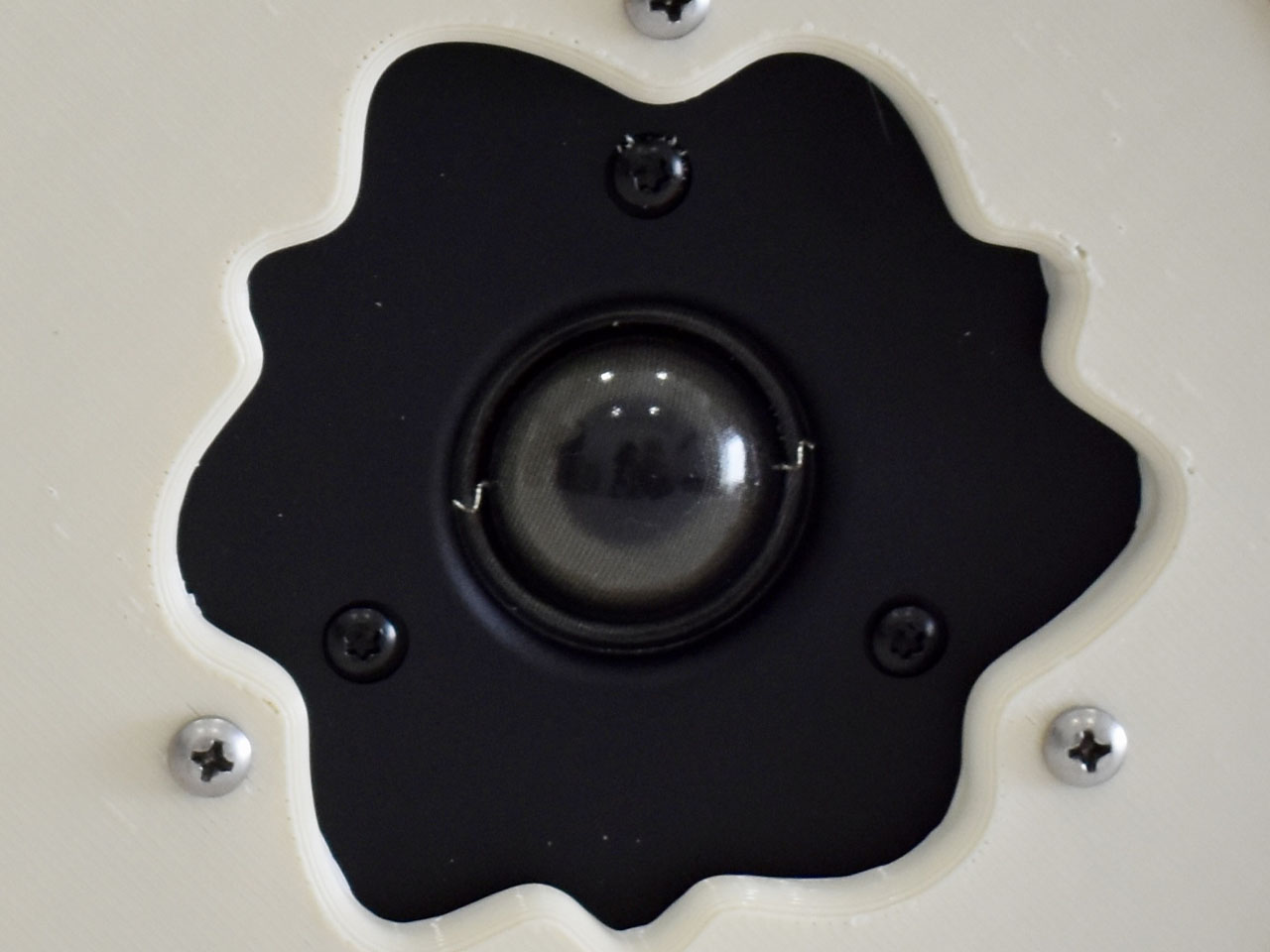 1755133573 343 Decouvrez le Haut Parleur Bluetooth Modulaire en 3D Resistant a - plare.