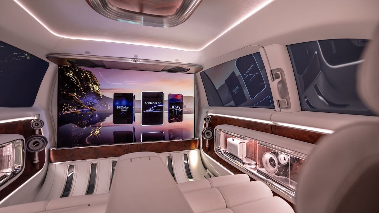 1755193133 540 Mercedes Vision V Concept Le Van de Luxe qui - plare.