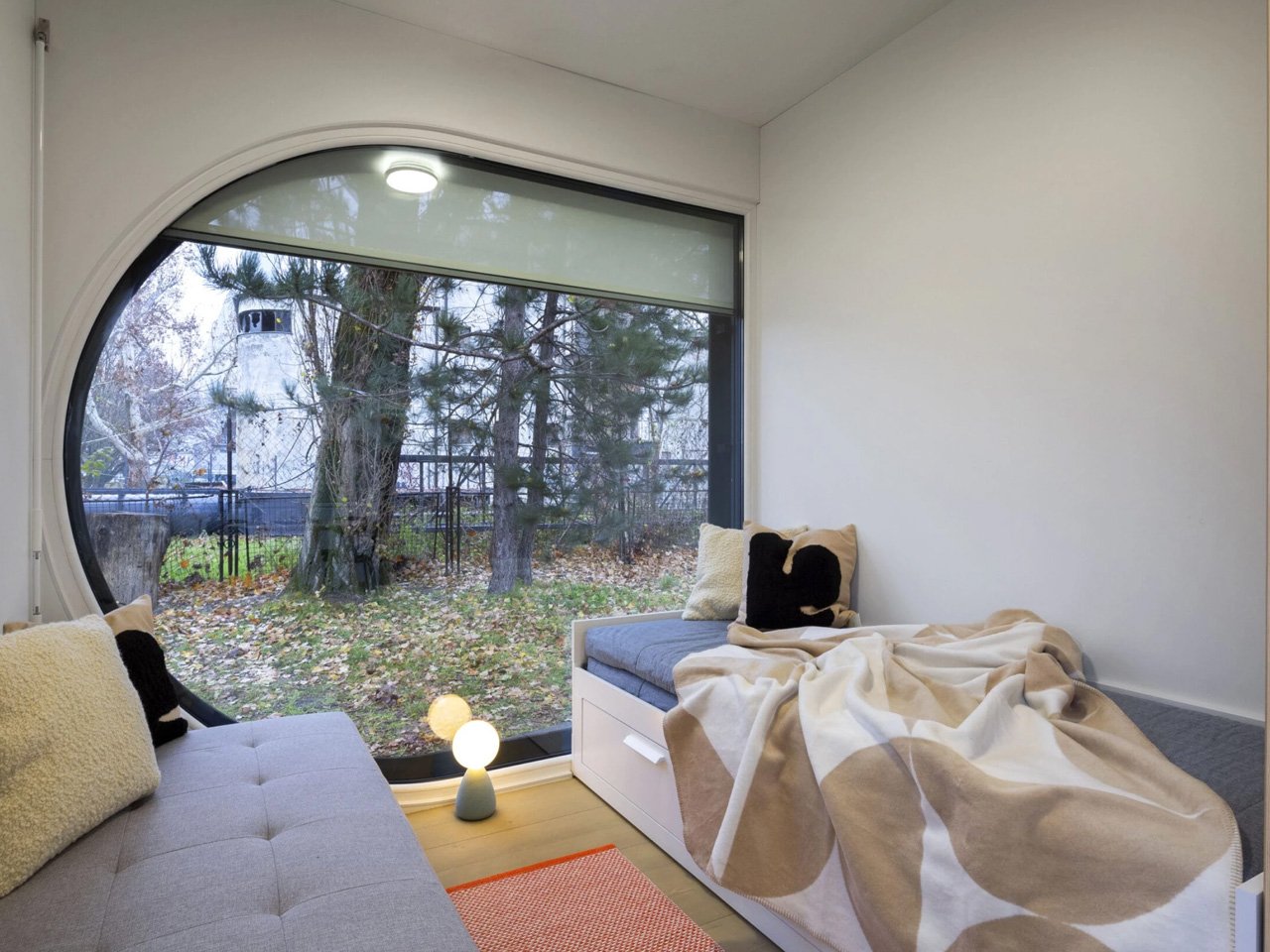 1755280174 195 Decouvrez Comment Ce Tiny Home Modular Off Grid a 55 000 - plare.