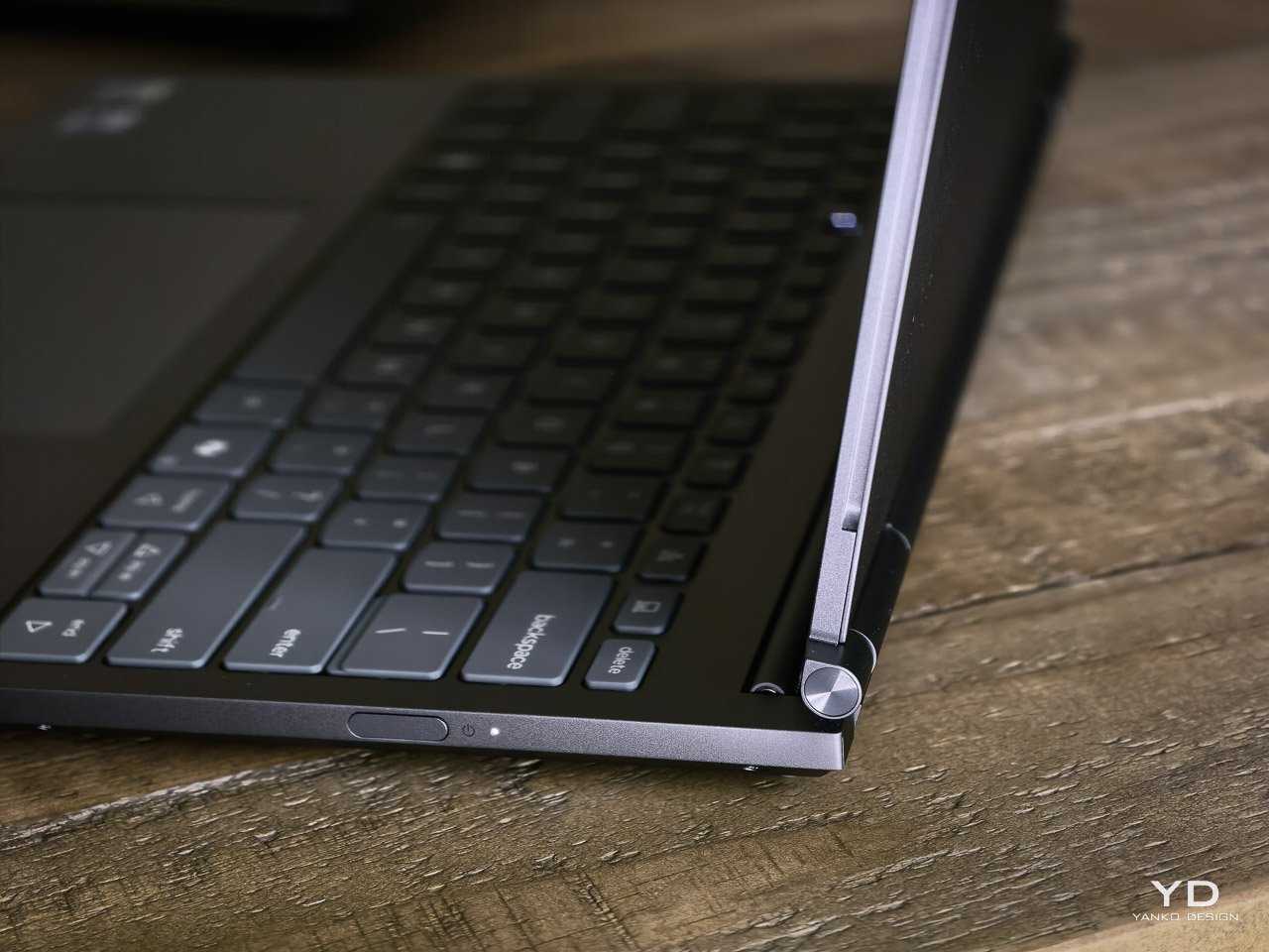 1755557313 955 Decouvrez le ThinkBook Plus Gen 6 Rollable Un Laptop - plare.