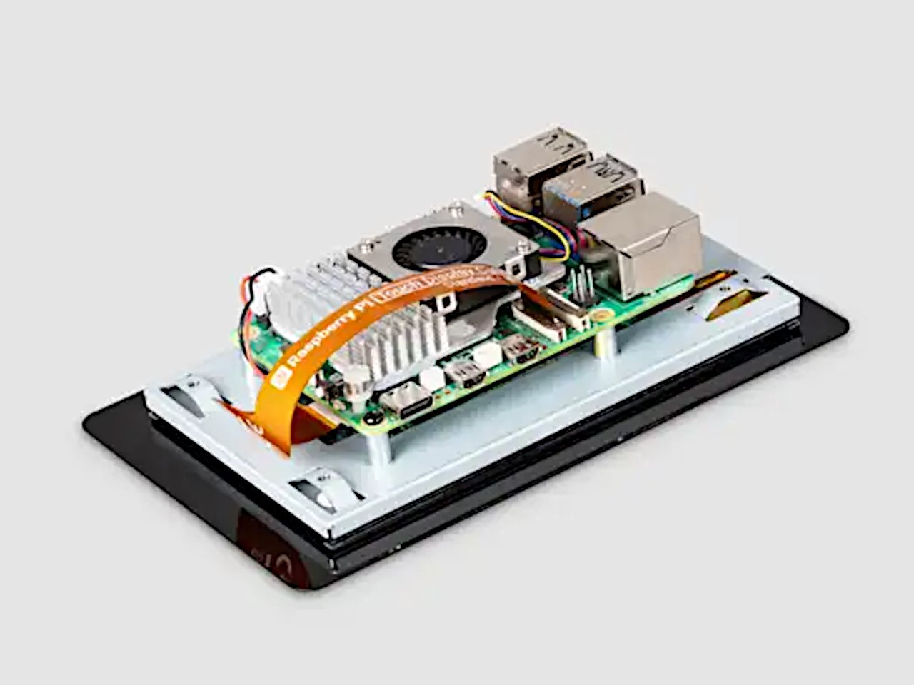 1755615190 886 Decouvrez le Raspberry Pi Touch Display 2 Un Ecran - plare.