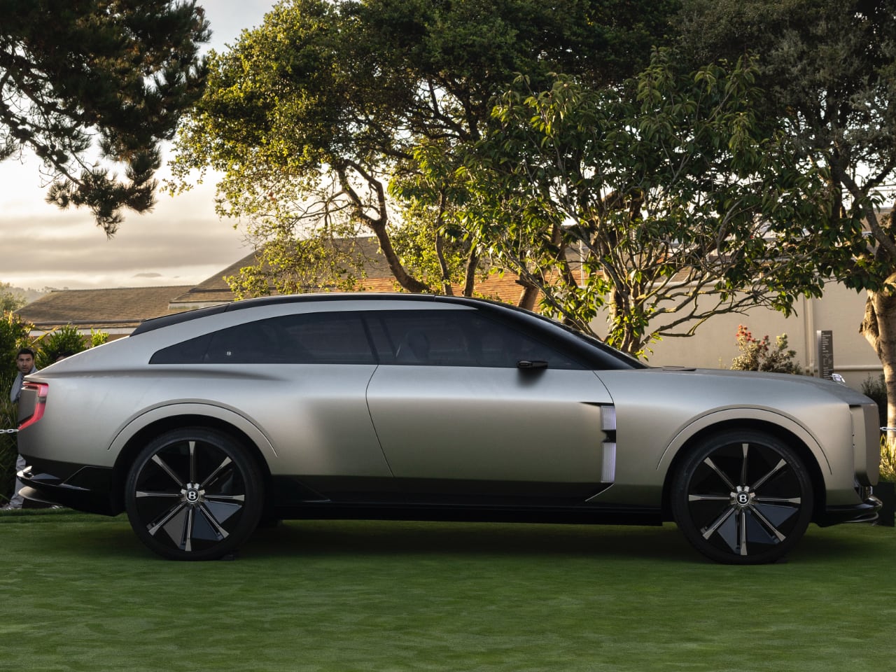 Bentley EXP 15