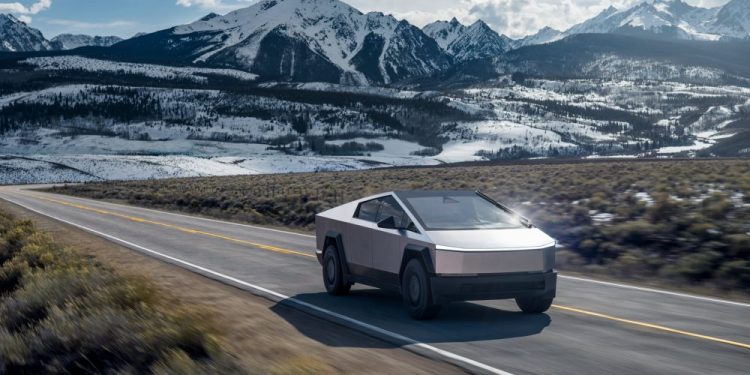 Elon Musk envisage une modification incroyable pour le Cybertruck de Tesla : un design audacieux à considérer pour l'avenir électrique - plare. Elon Musk envisage une modification incroyable pour le Cybertruck de Tesla : un design audacieux à considérer pour l’avenir électrique