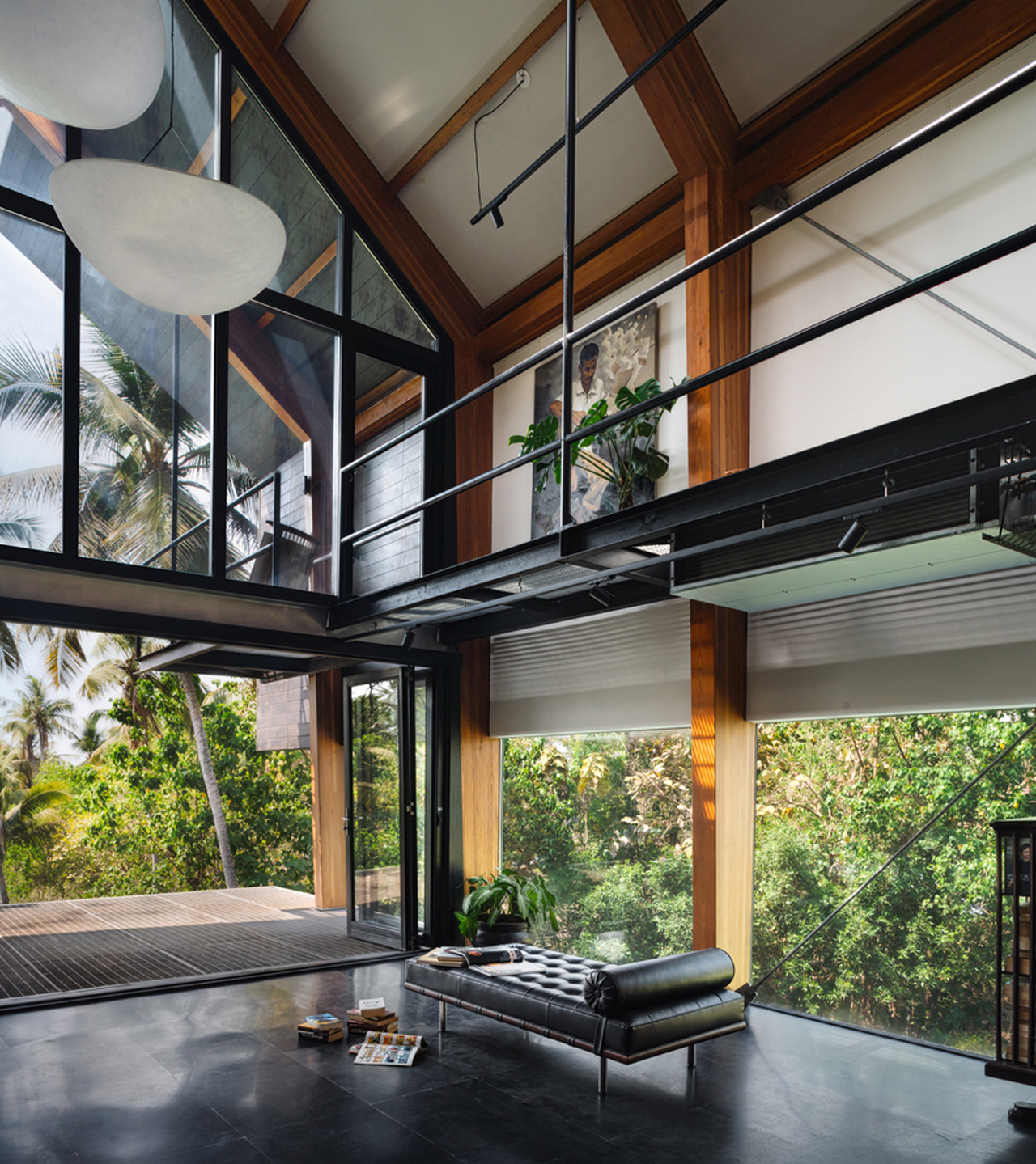 1755639579 46 Decouvrez la Premiere Maison en Bois Massif de Goa - plare.