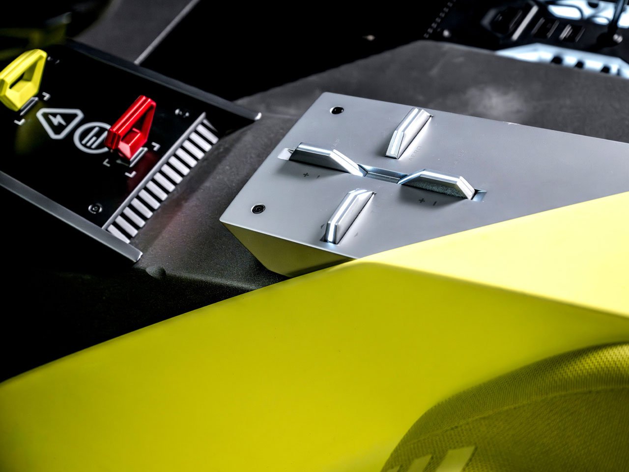 1755876713 663 Decouvrez la Tissu Eclairant du Corsa GSE Vision Gran Turismo - plare.