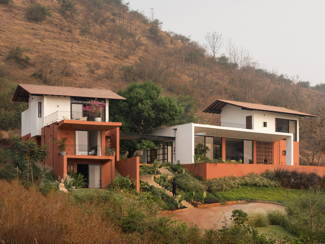 1755907161 449 Decouvrez cette Villa Biophilique dans les Montagnes Sahyadris Un - plare.