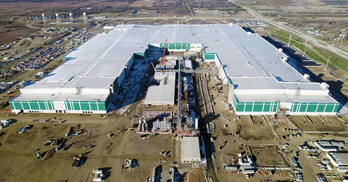 Complexe industriel de batteries