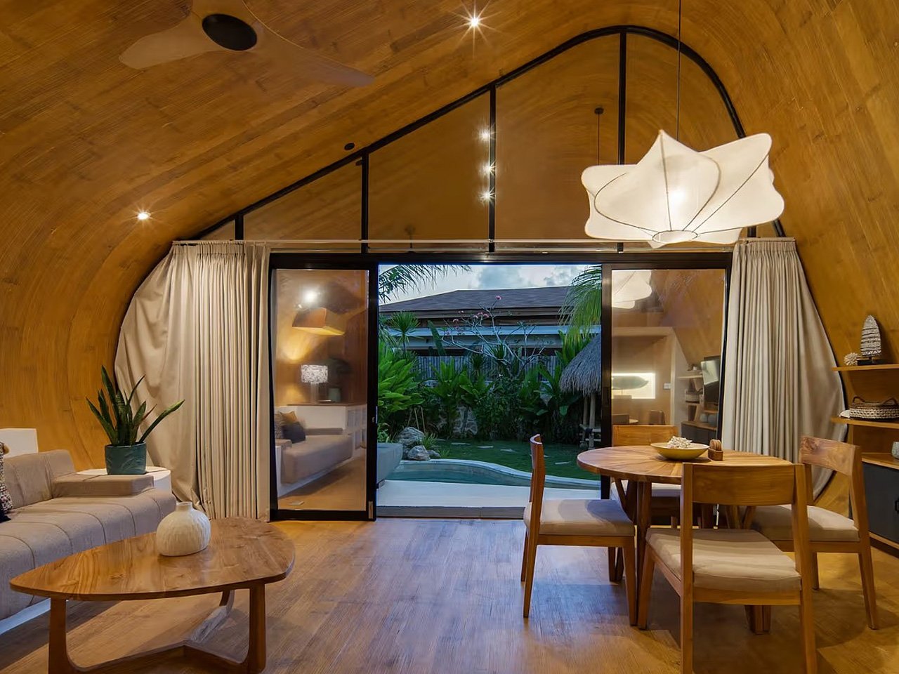 1756080059 531 Decouvrez la Maison Prefabriquee Futuriste dIndonesie Parfaite Contre les - plare.