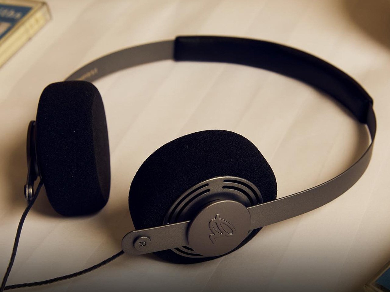 1756215262 899 Decouvrez les ecouteurs retro Gadhouse Audio haute resolution et - plare.
