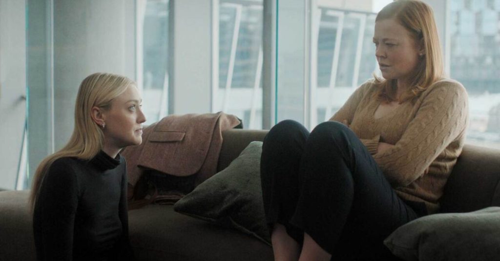 All her fault : la série captivante avec Sarah Snook et Dakota Fanning All Her Fault: la prima immagine della serie con Sarah Snook e Dakota Fanning