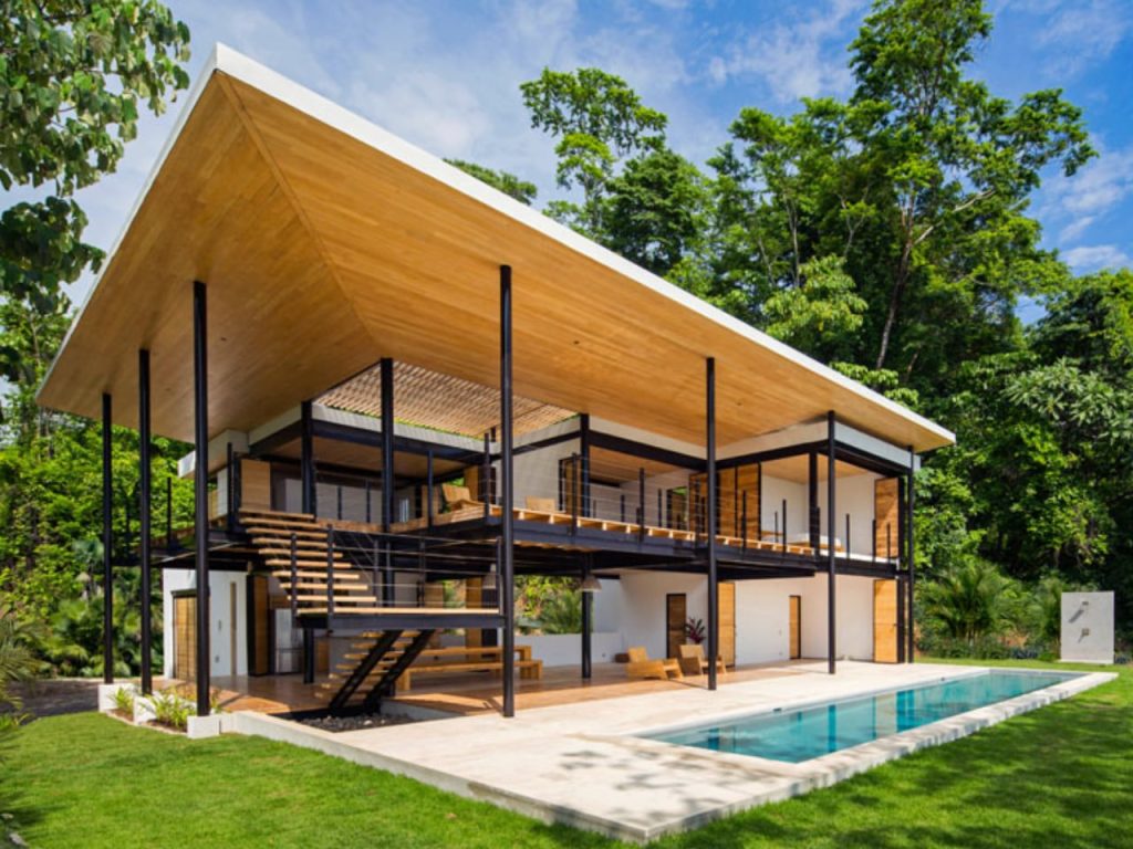 Découvrez comment cette maison costaricaine de 2016 a prédit les tendances de design écoresponsable d’aujourd’hui !