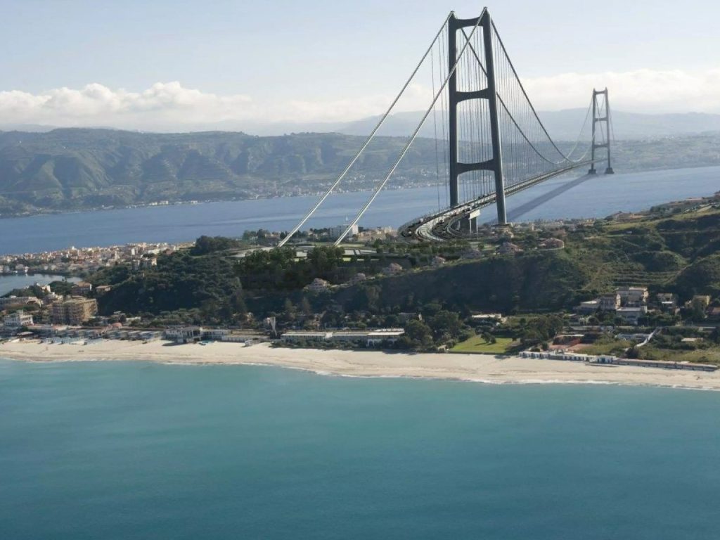 Découvrez le Pont Suspendu le Plus Long du Monde : Une Liaison Époustouflante entre la Sicile et le Continent ! 🌉