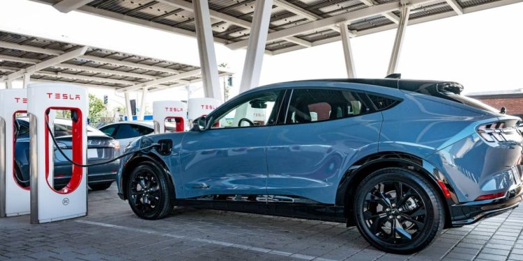 Ford (F) : stagnation des ventes de véhicules électriques en juillet avant la grande révélation