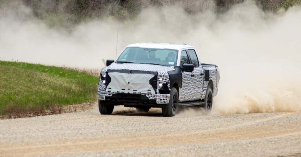 Ford révèle-t-il le nom de son nouveau pickup électrique intermédiaire ?