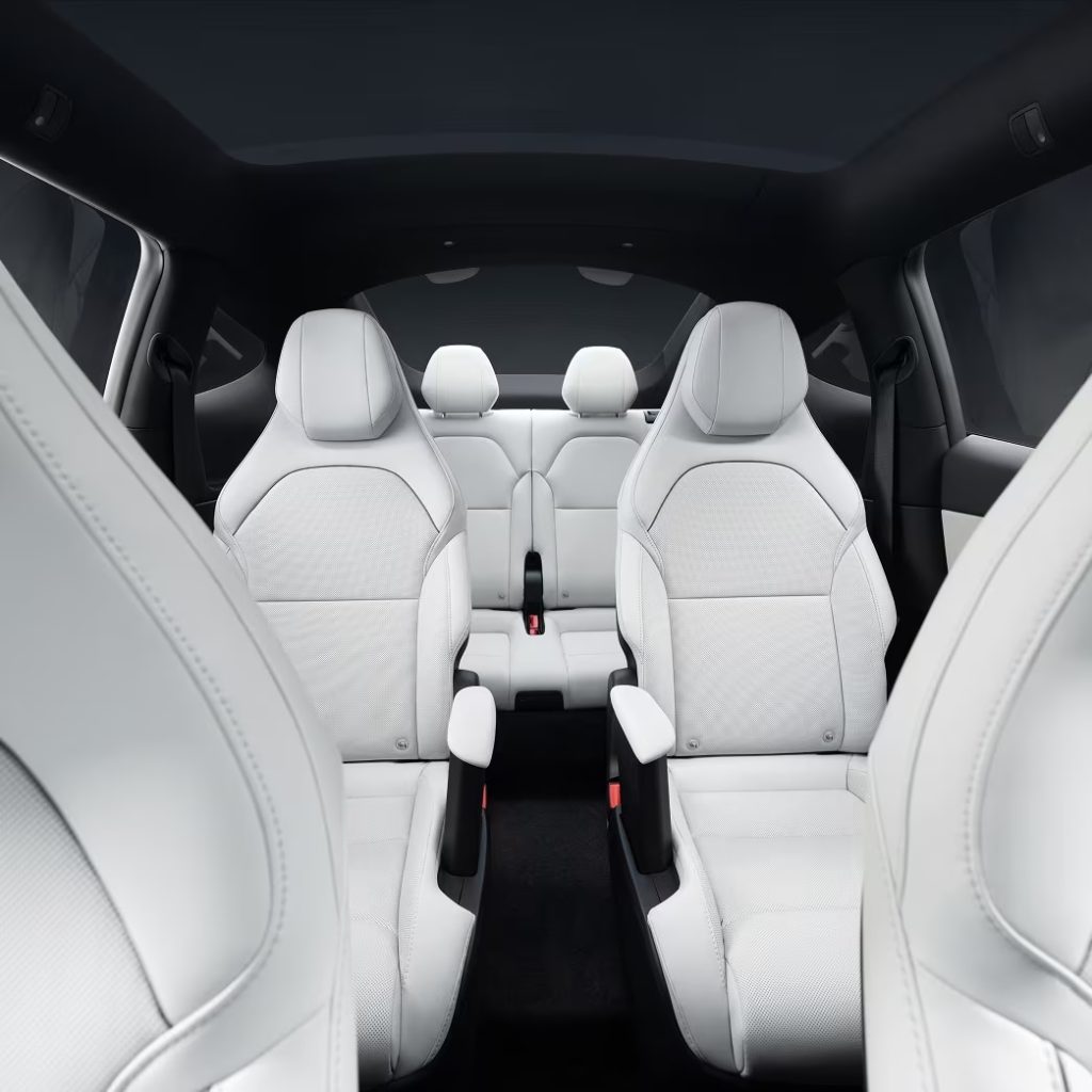 Caractéristiques du Model Y L