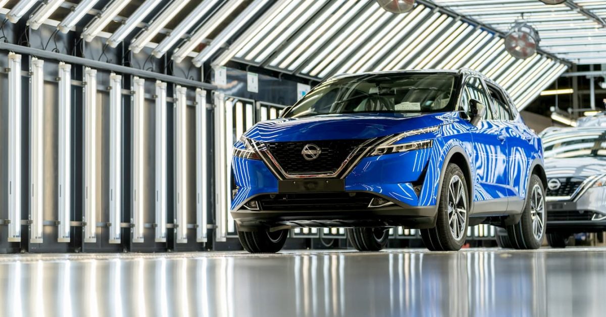 Nissan Juke EV gas - plare.