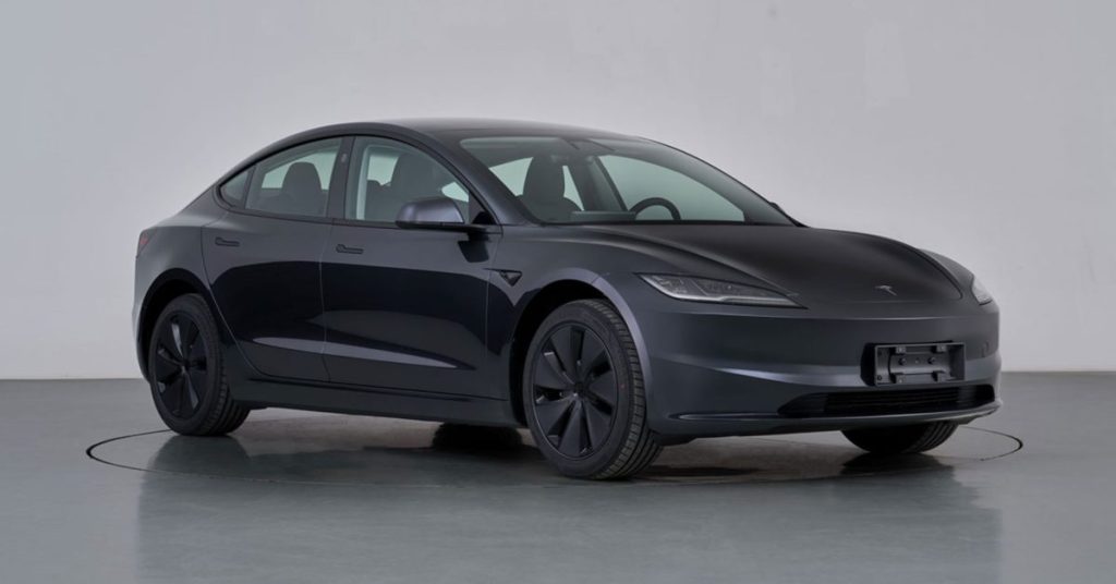 Tesla dévoile la Model 3, l’EV avec une autonomie record de 830 km, uniquement disponible en Chine
