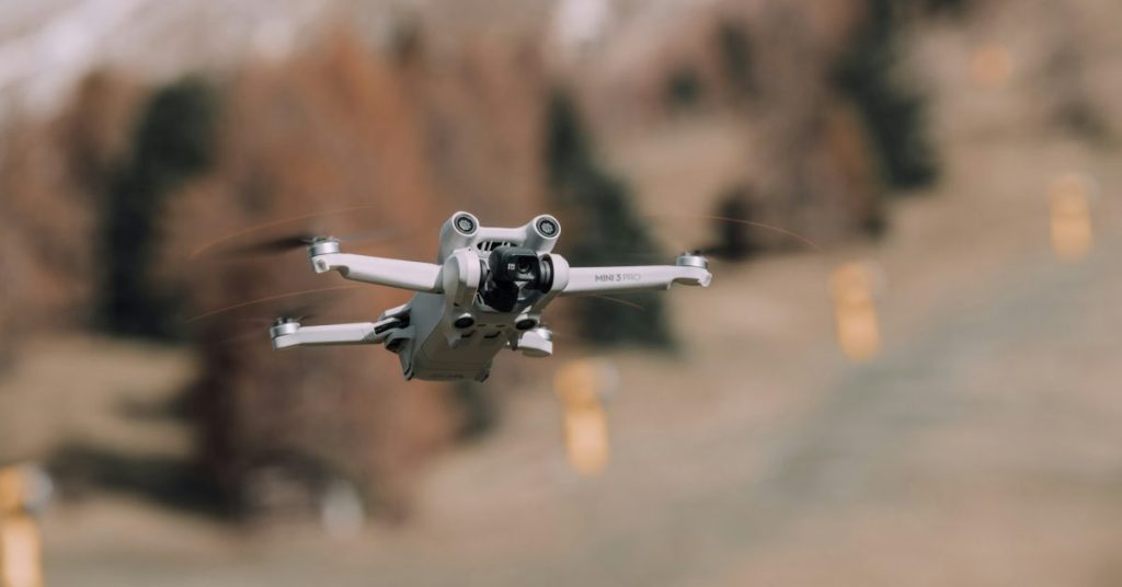 Vacuum révèle des drones de construction captivants après le lancement du Romo par DJI Vacuum révèle des drones de construction captivants après le lancement du Romo par DJI