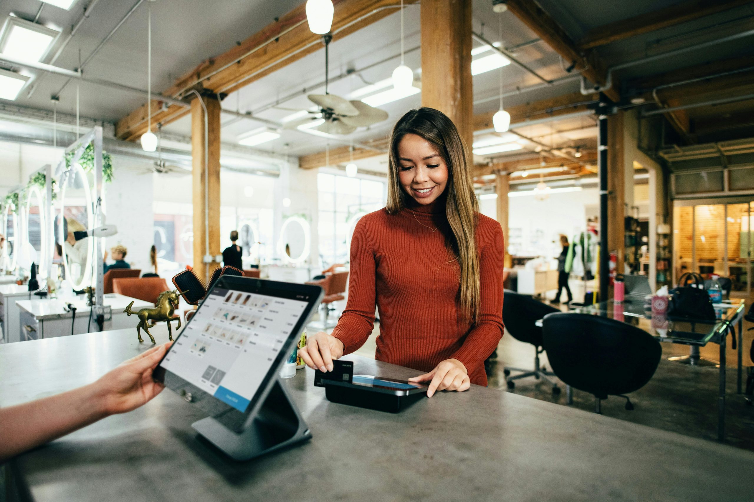 découvrez comment les restaurateurs gèrent l’anxiété causée par les avis et critiques google. conseils pratiques, témoignages et solutions pour protéger votre établissement et votre santé mentale face aux retours en ligne.