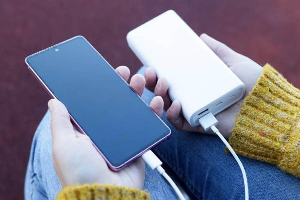 Espagne intensifie ses investissements dans les batteries face aux enjeux locaux et au débat public