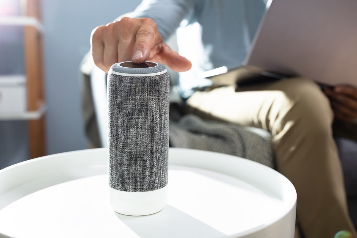 Découverte de la nouvelle enceinte connectée de Google : entre innovation et simplicité - plare. découvrez tout sur l'enceinte connectée google : fonctionnalités, compatibilité, design et conseils pour choisir l'appareil intelligent idéal qui s'intègre parfaitement à votre maison et répond à tous vos besoins.