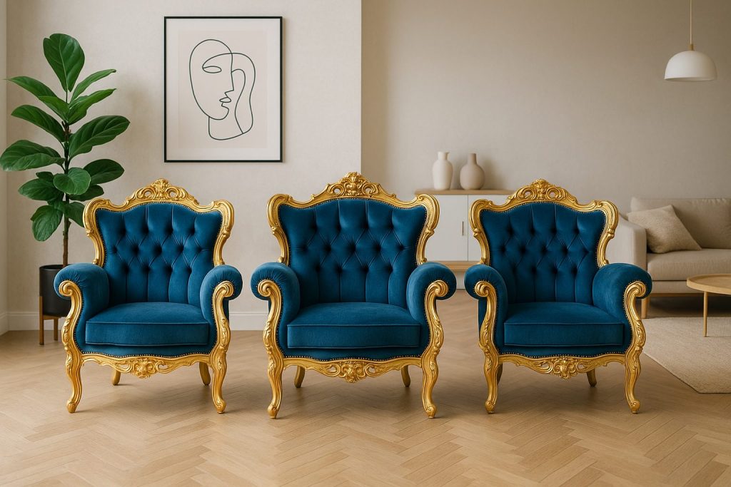 Phénomène déco : le fauteuil baroque, chouchou des intérieurs bobo chic - plare. fauteuils baroques bleus - plare.