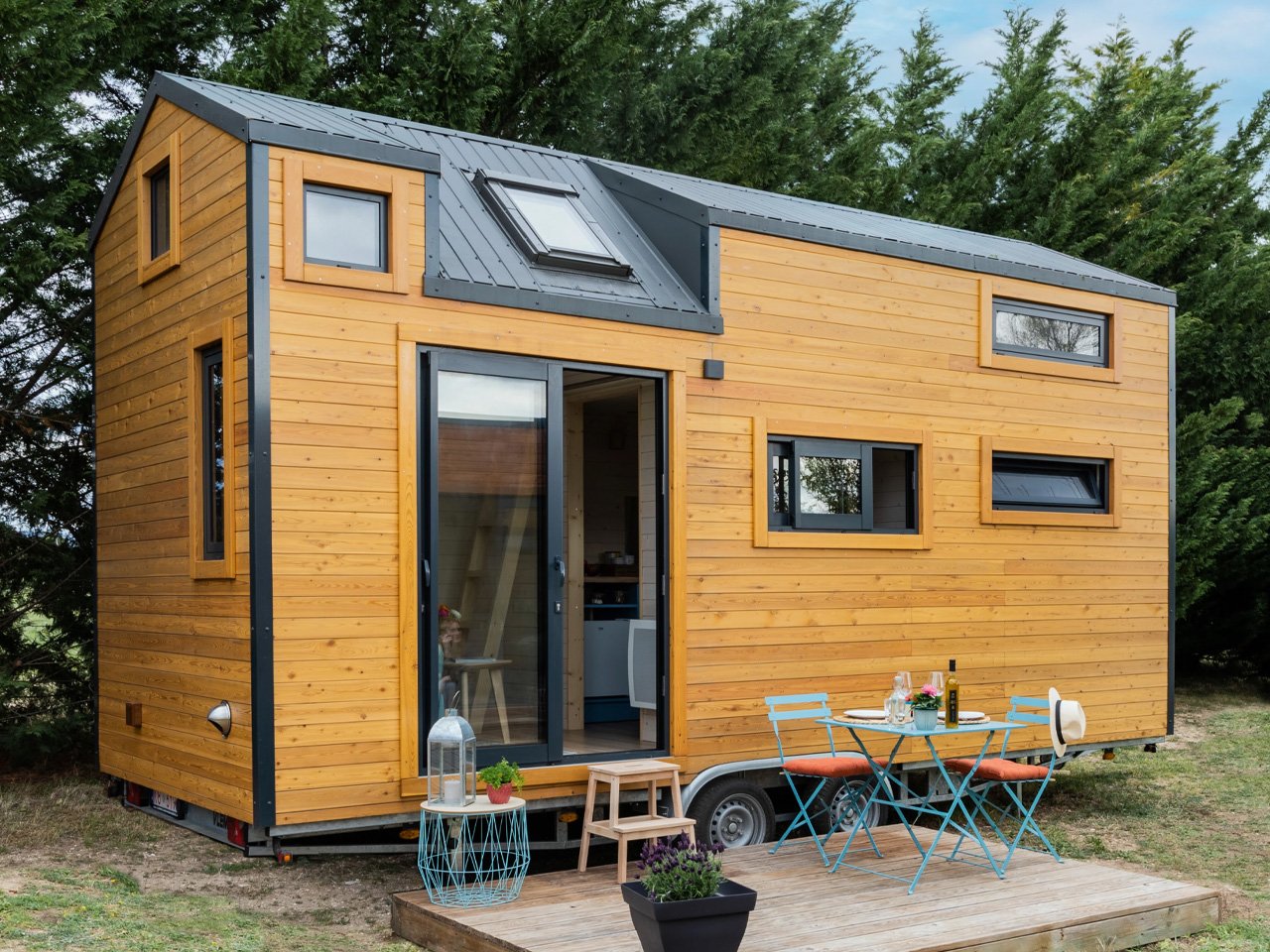 10 Tiny Homes That Prove Small Spaces Can Deliver Big - plare.