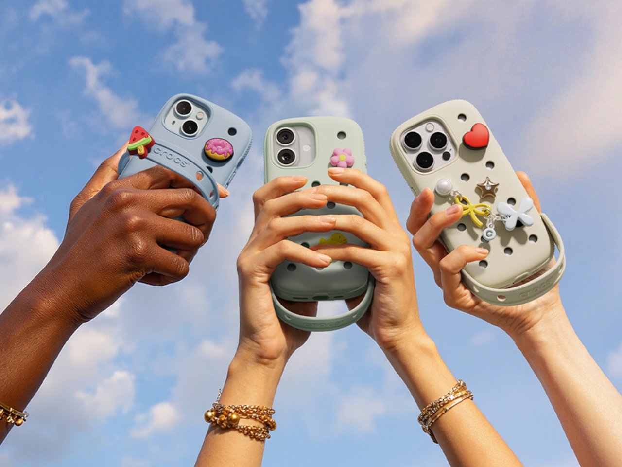 1756804041 329 Decouvrez comment Crocs revolutionne la mode avec une nouvelle collection - plare.