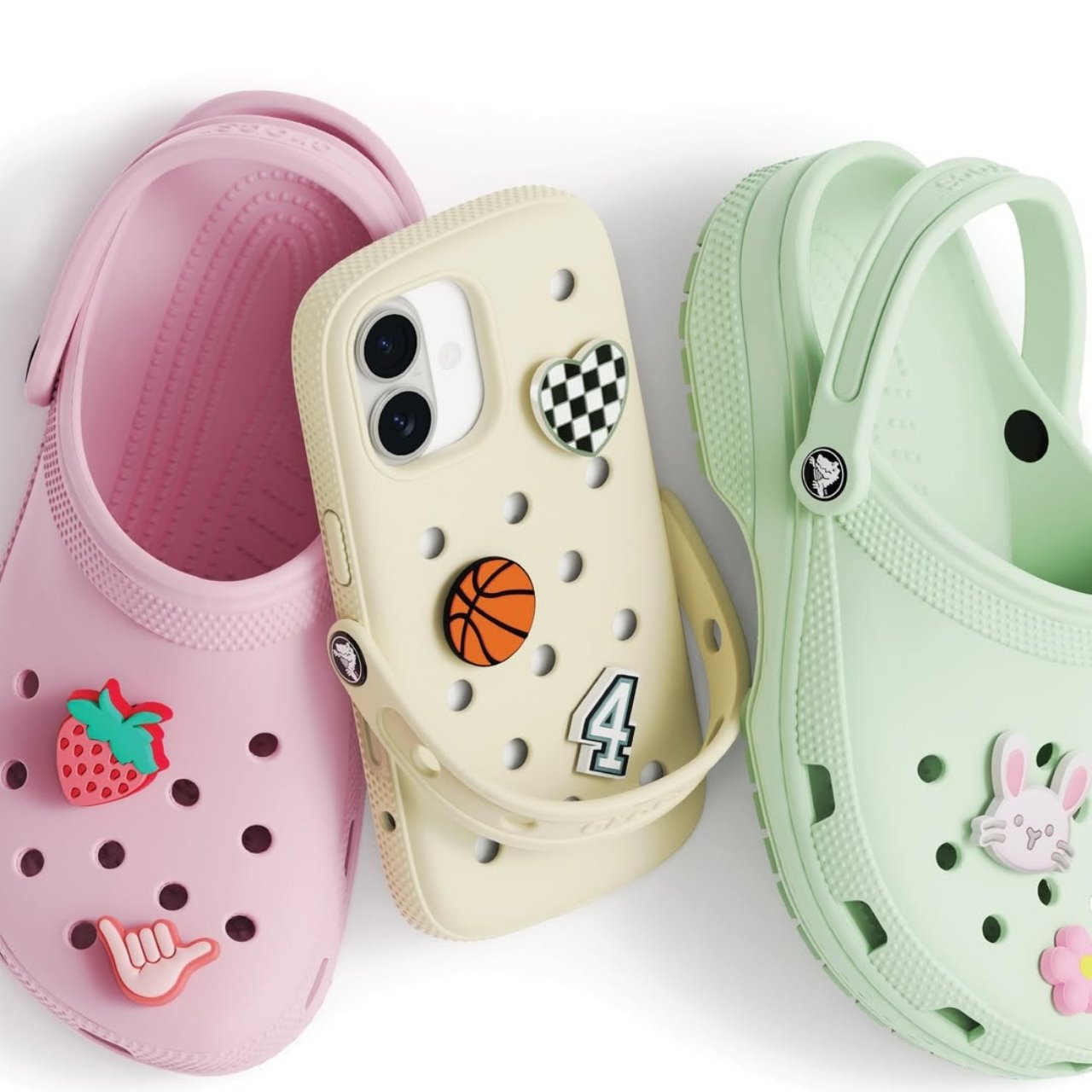1756804041 830 Decouvrez comment Crocs revolutionne la mode avec une nouvelle collection - plare.
