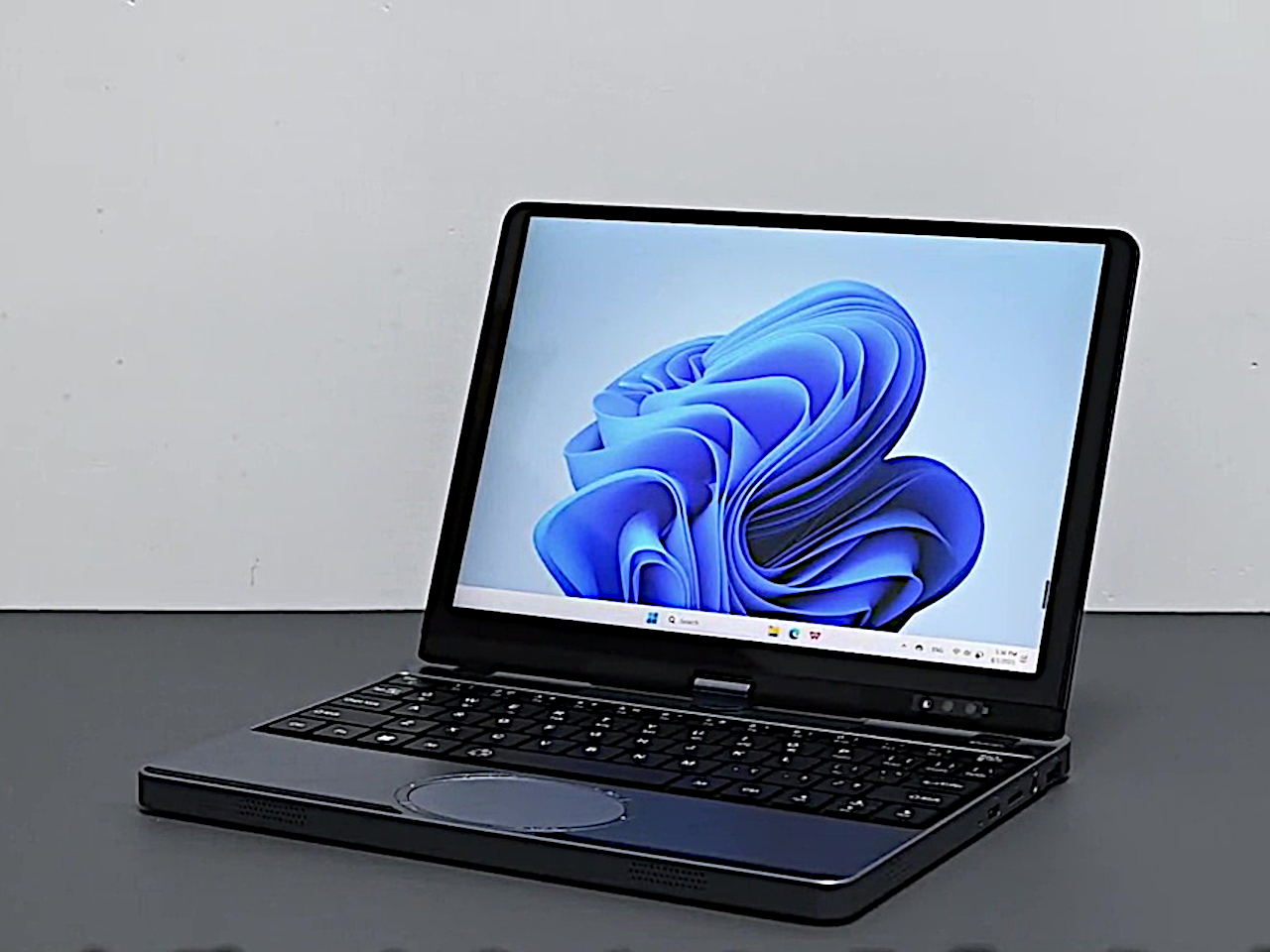 1756830138 663 Decouvrez le Laptop Torsin 360° 10 pouces La Revolution - plare.