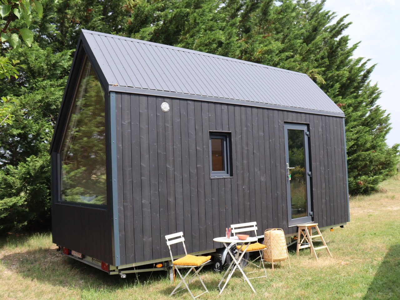 1757029728 616 Decouvrez comment cette Tiny House francaise montre que vivre avec - plare.