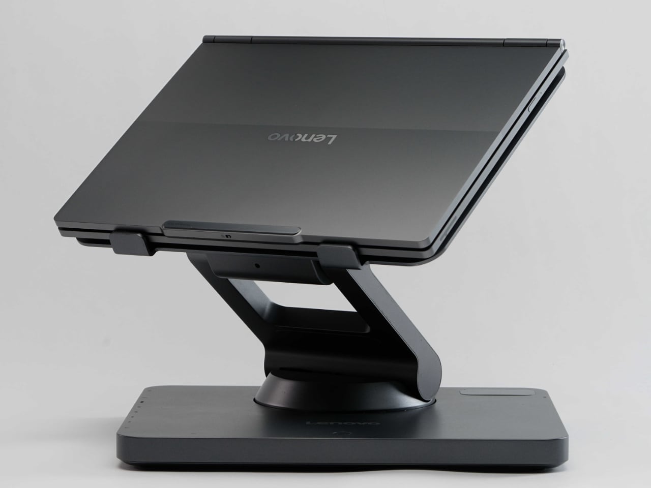 1757053127 677 Decouvrez Comment le Concept VertiFlex de Lenovo Revolutionne lOrientation des - plare.