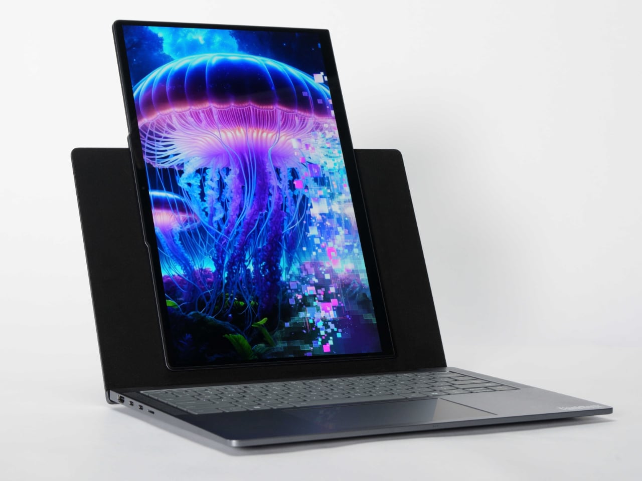 1757053127 69 Decouvrez Comment le Concept VertiFlex de Lenovo Revolutionne lOrientation des - plare.