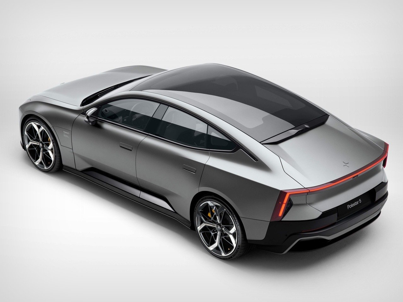 1757368890 418 Decouvrez le Polestar 5 Un Luxe Etonnant Sans Vitre - plare.